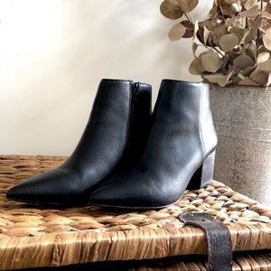 Steve Madden Walsh Black Ankle Booties